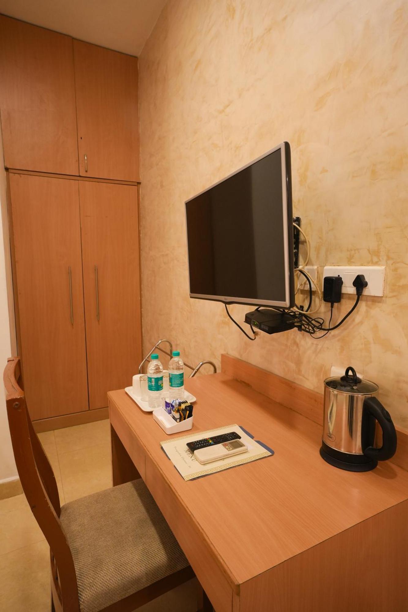 Avenue 11 Boutique Residences, Poes Garden Chennai Exterior foto